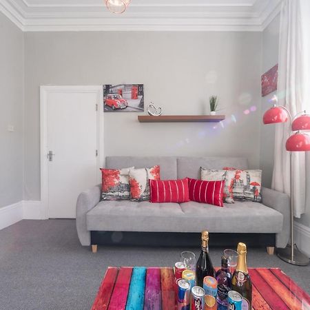 3 Bedroom Saks - 2 Living Area House In Newland Ave Hull Kingston upon Hull Luaran gambar