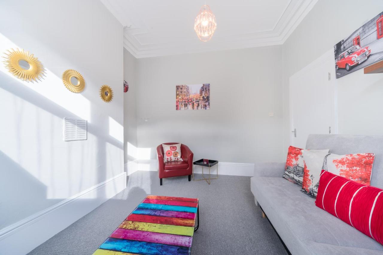 3 Bedroom Saks - 2 Living Area House In Newland Ave Hull Kingston upon Hull Luaran gambar